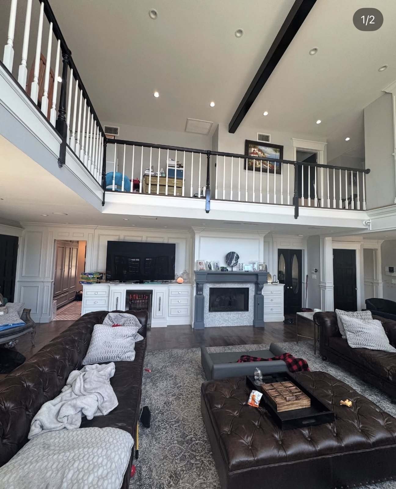 Baseboard and trim prepped and masked for finishing, Orange County (2 of 4)
